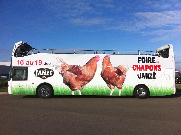 Bus promotionnel pour la foire aux chapons de Janzé