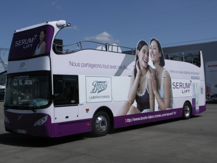 Bus Open pour la Promotion Serum 7