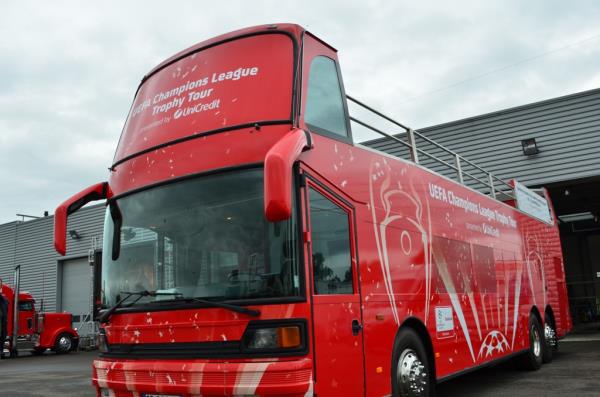Bus impérial Podiocom pour l´UEFA Champions League