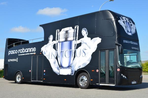 Bus impérial PACO RABANNE pour la sortie du nouveau Parfun INVICTUS