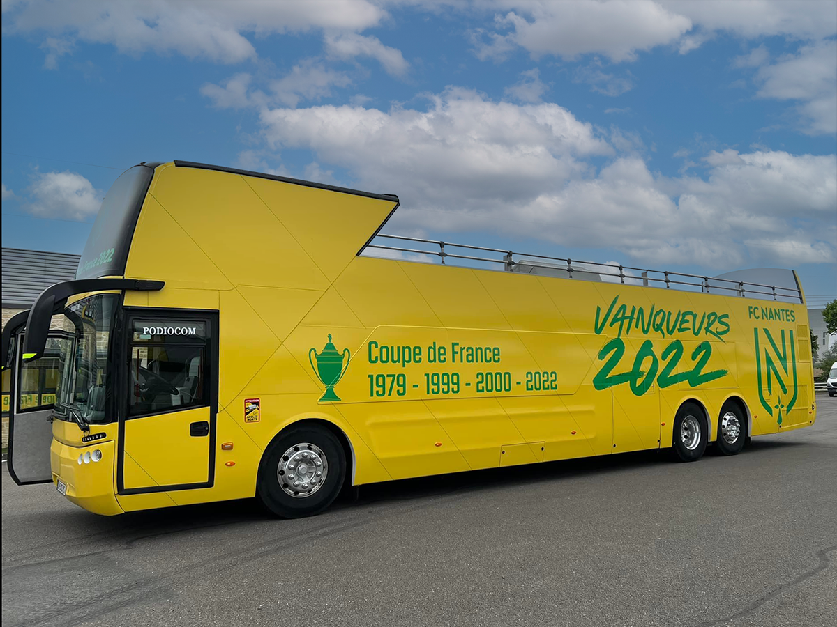 Bus impérial pour célébrer la Victoire du FC Nantes