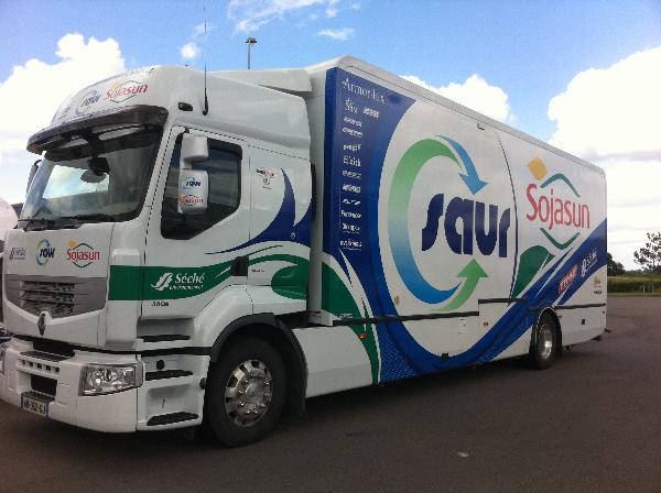 CAMION ATELIER du TOUR de FRANCE ÉQUIPE SAUR SOJASUN