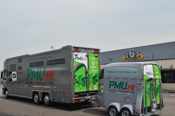 Camion logistique PMU pour le Tour de France