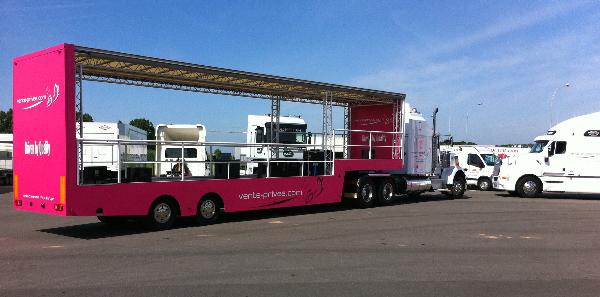 Camion plateau pour défilé ou parade mobile