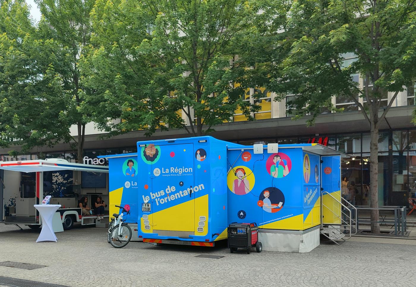 Le bus de l'orientation en région Auvergne-Rhône-Alpes