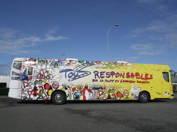Bus Urbain Aménagé pour campagne d´informations ou de préventions, tournées promotionnelle ou publicitaire