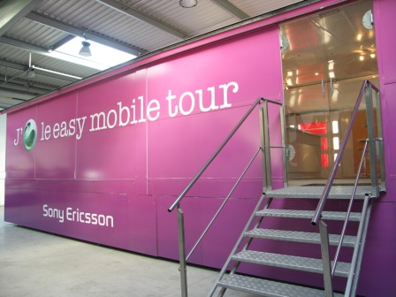 Roadshow Sony pour promotion de produits dans un camion de 90 m²