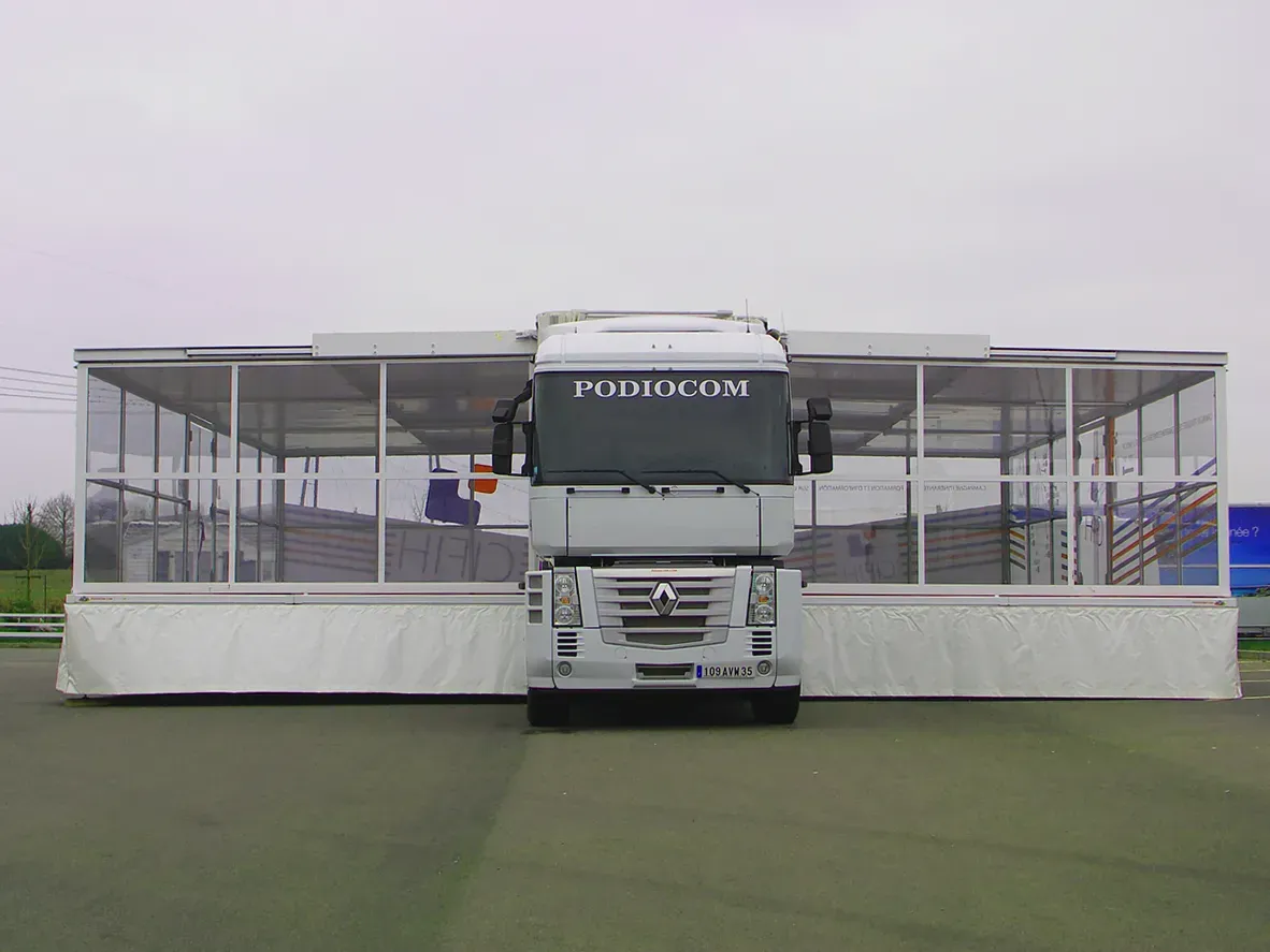 Super maxi road show 170m²