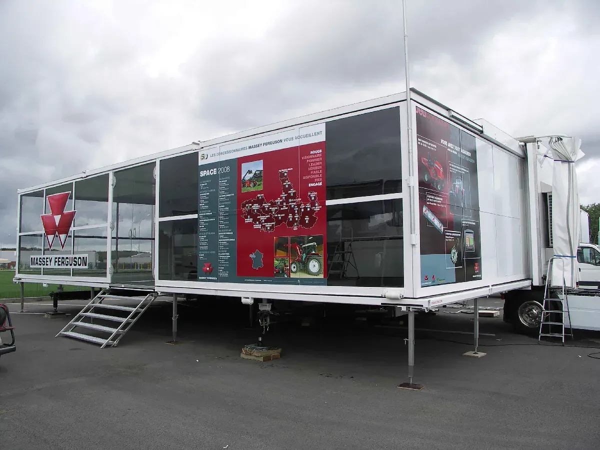 Super maxi road show 170m²