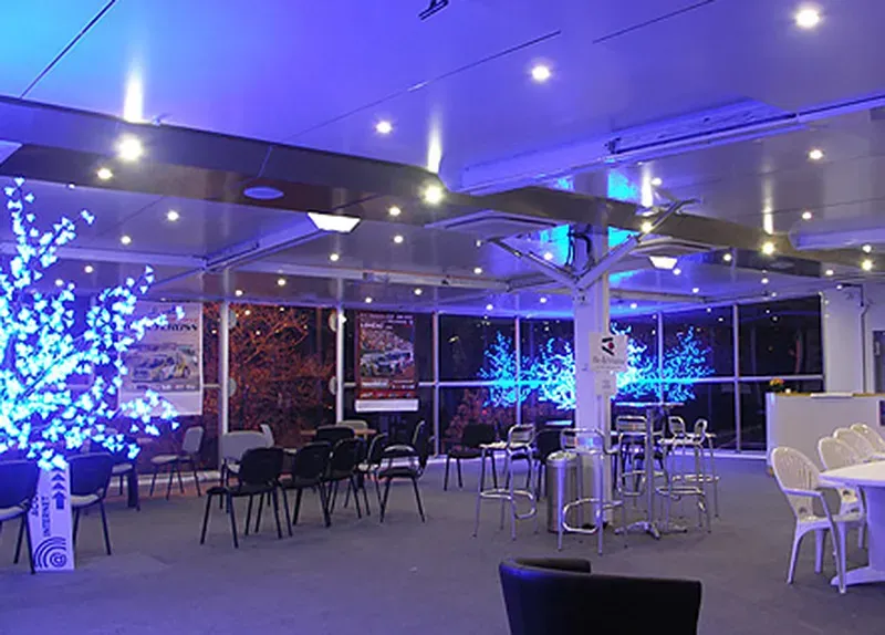 Super maxi road show 170m²